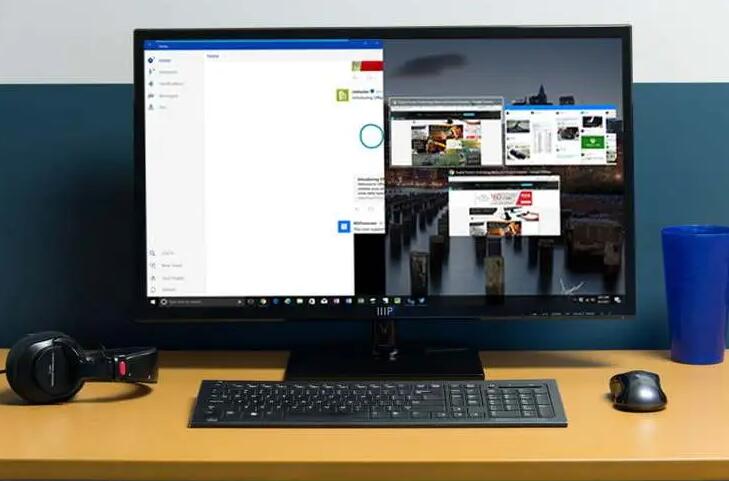 電腦顯示半屏怎么調(diào)整(電腦屏幕卡死半屏如何解決)